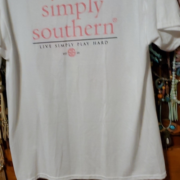 SimpLY SoUTheRN TEE SHIrt - Picture 2 of 5